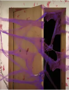 Fialová pavučina s pavouky 20 g Halloween