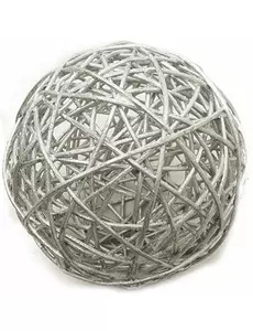 2 stříbrné proutěné koule 6 cm