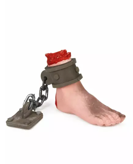 Krvavá noha s řetězem