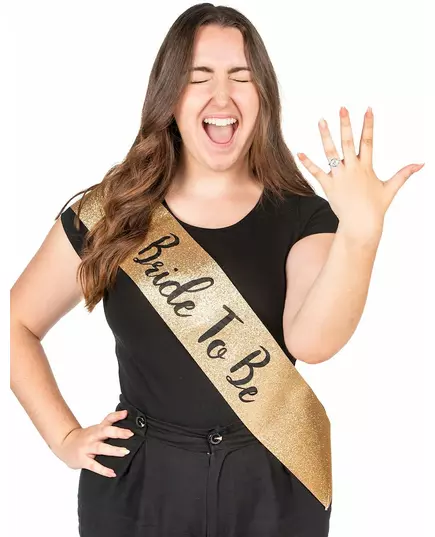 Zlatá šerpa Bride to Be Hen Party pro dospělé